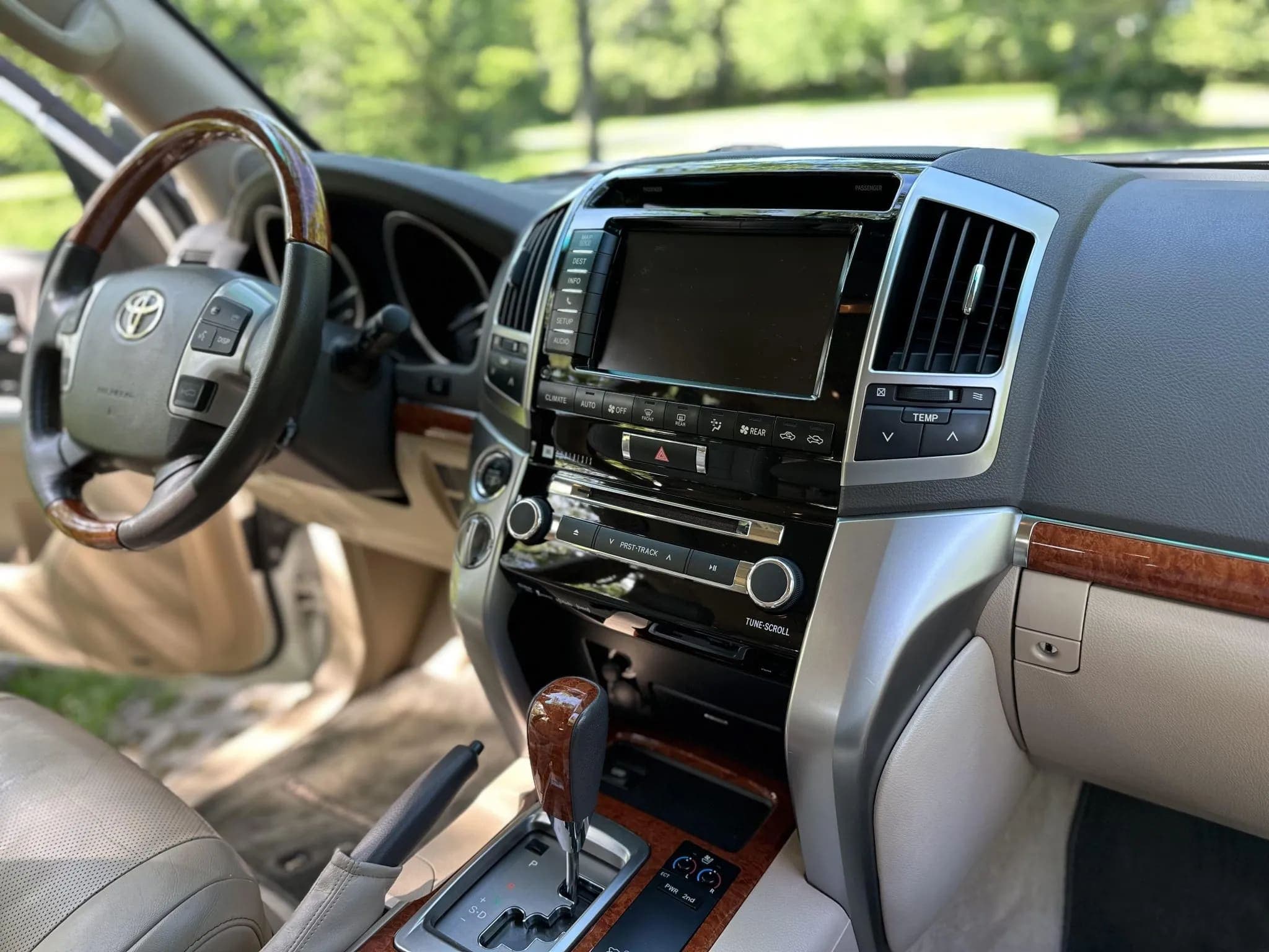 2013 Toyota Land Cruiser — Legendary Luxury, view