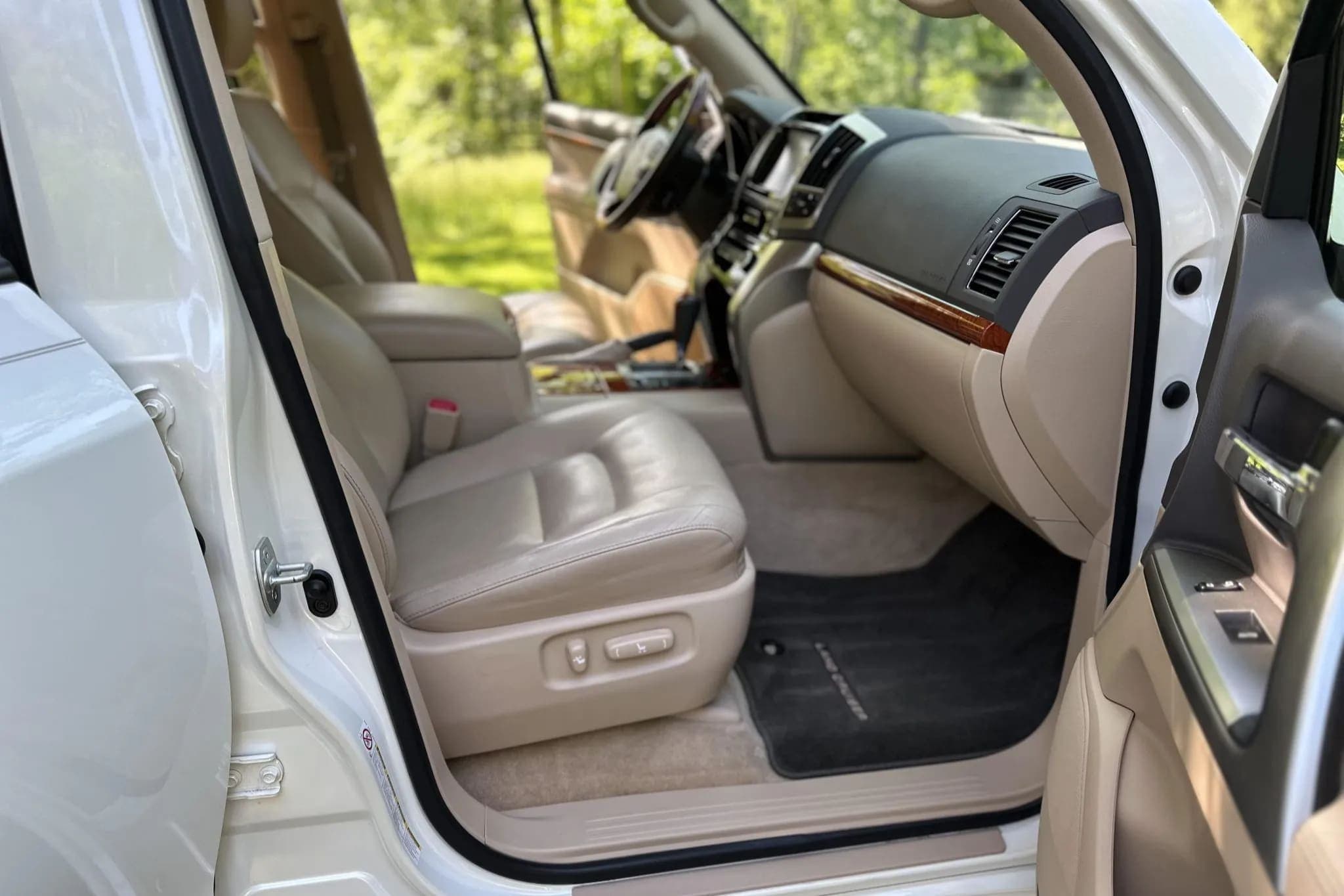 2013 Toyota Land Cruiser — Legendary Luxury, view