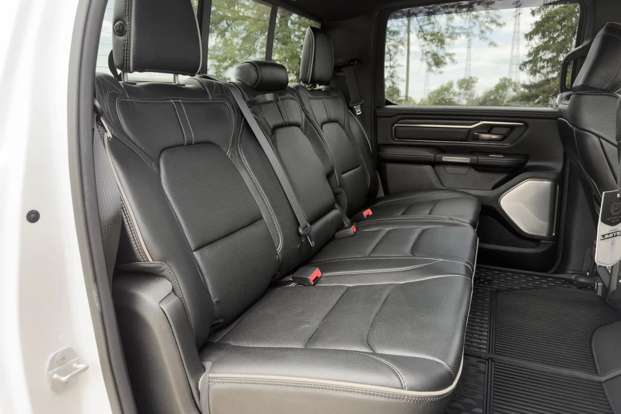 2019 Ram 1500 Limited Crew Cab HEMI 4x4 — Only 10,000 Miles!, view