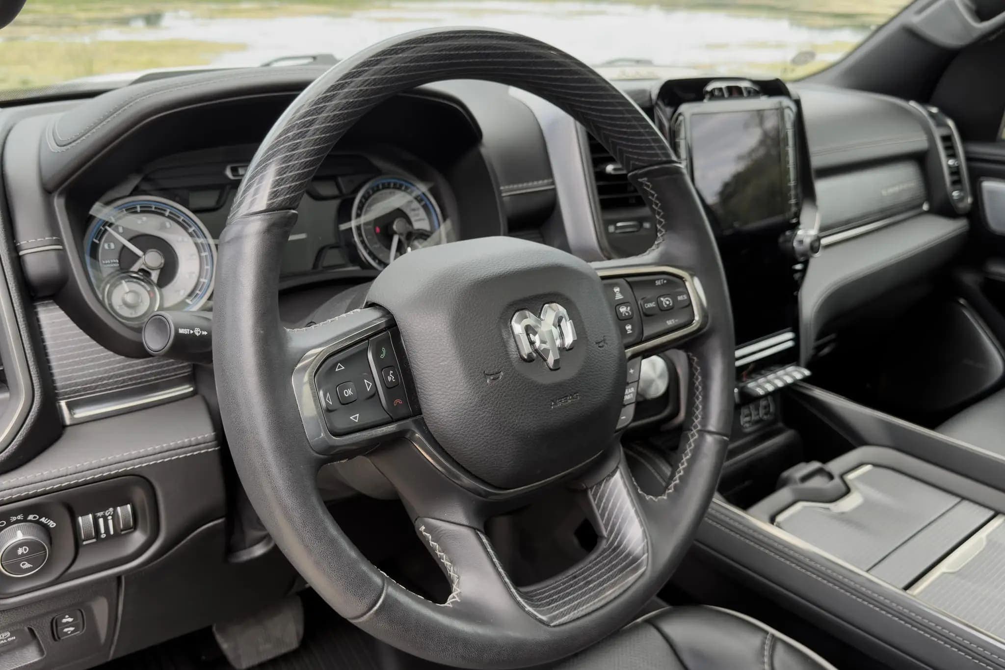 2019 Ram 1500 Limited Crew Cab HEMI 4x4 — Only 10,000 Miles!, view
