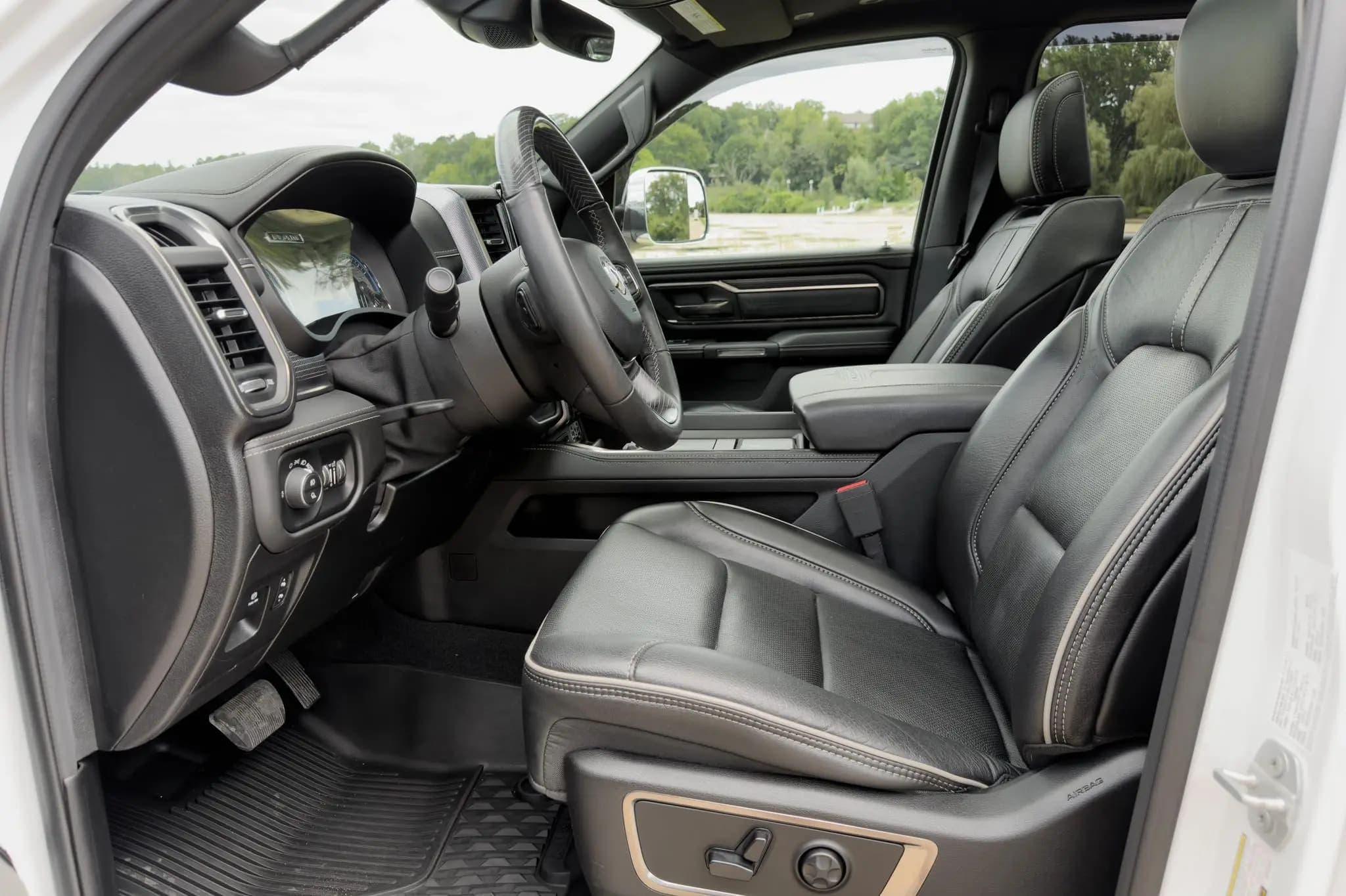 2019 Ram 1500 Limited Crew Cab HEMI 4x4 — Only 10,000 Miles!, view