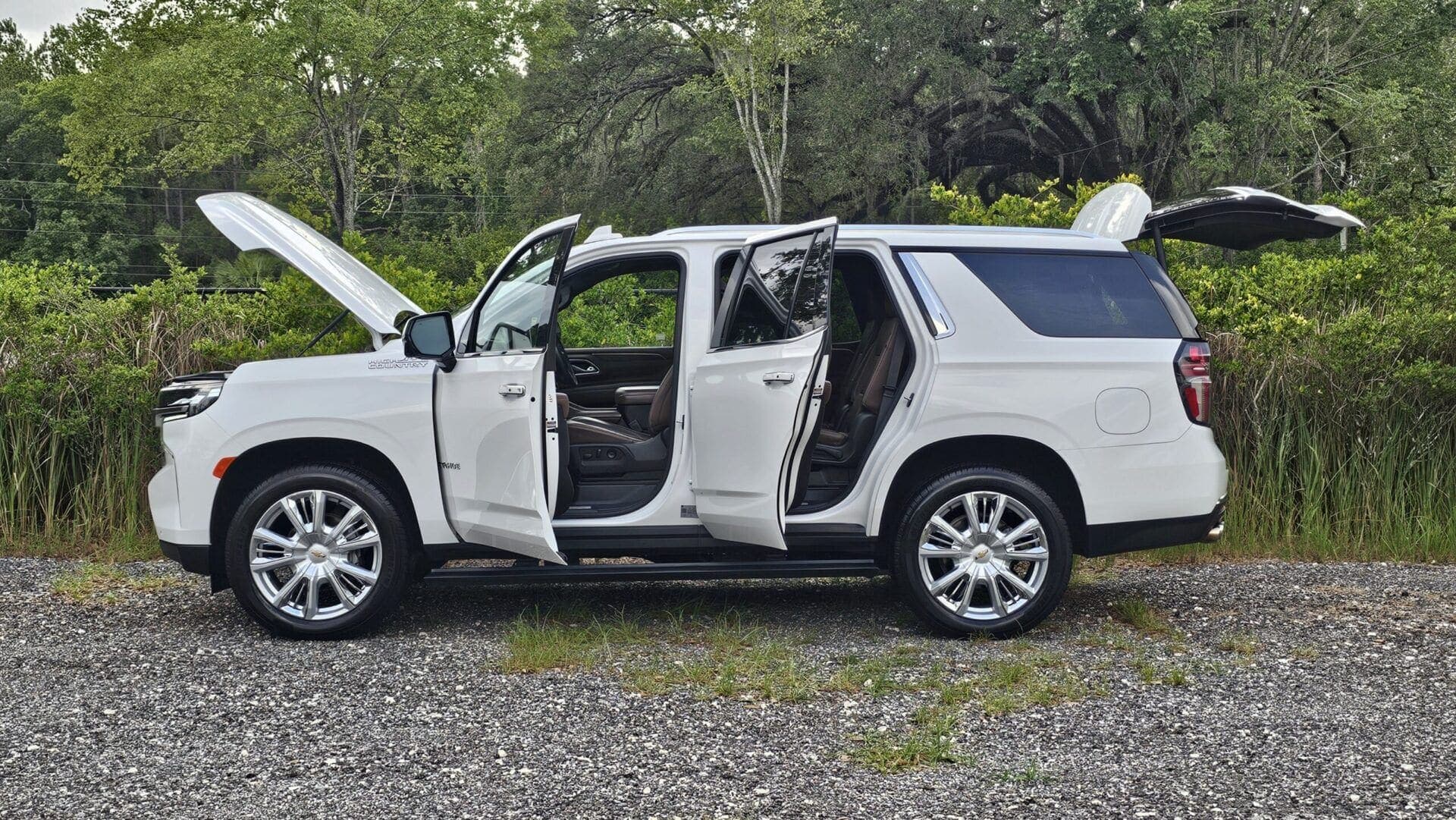 2021 Chevrolet Tahoe 4x4 High Country
Only 48,931 Miles | 4x4 |, view