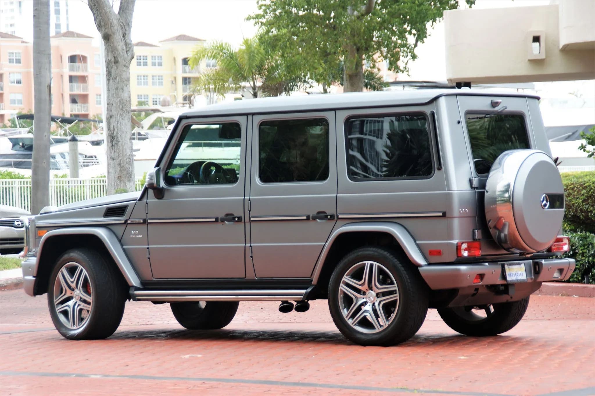 2015 Mercedes-Benz G63 AMG, view
