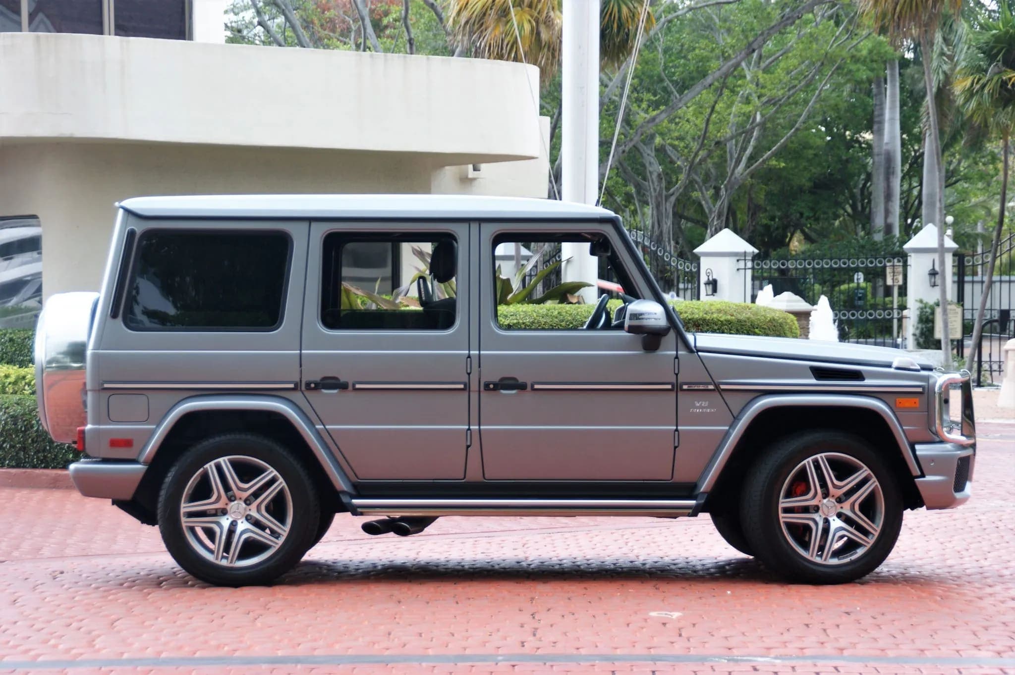 2015 Mercedes-Benz G63 AMG, view
