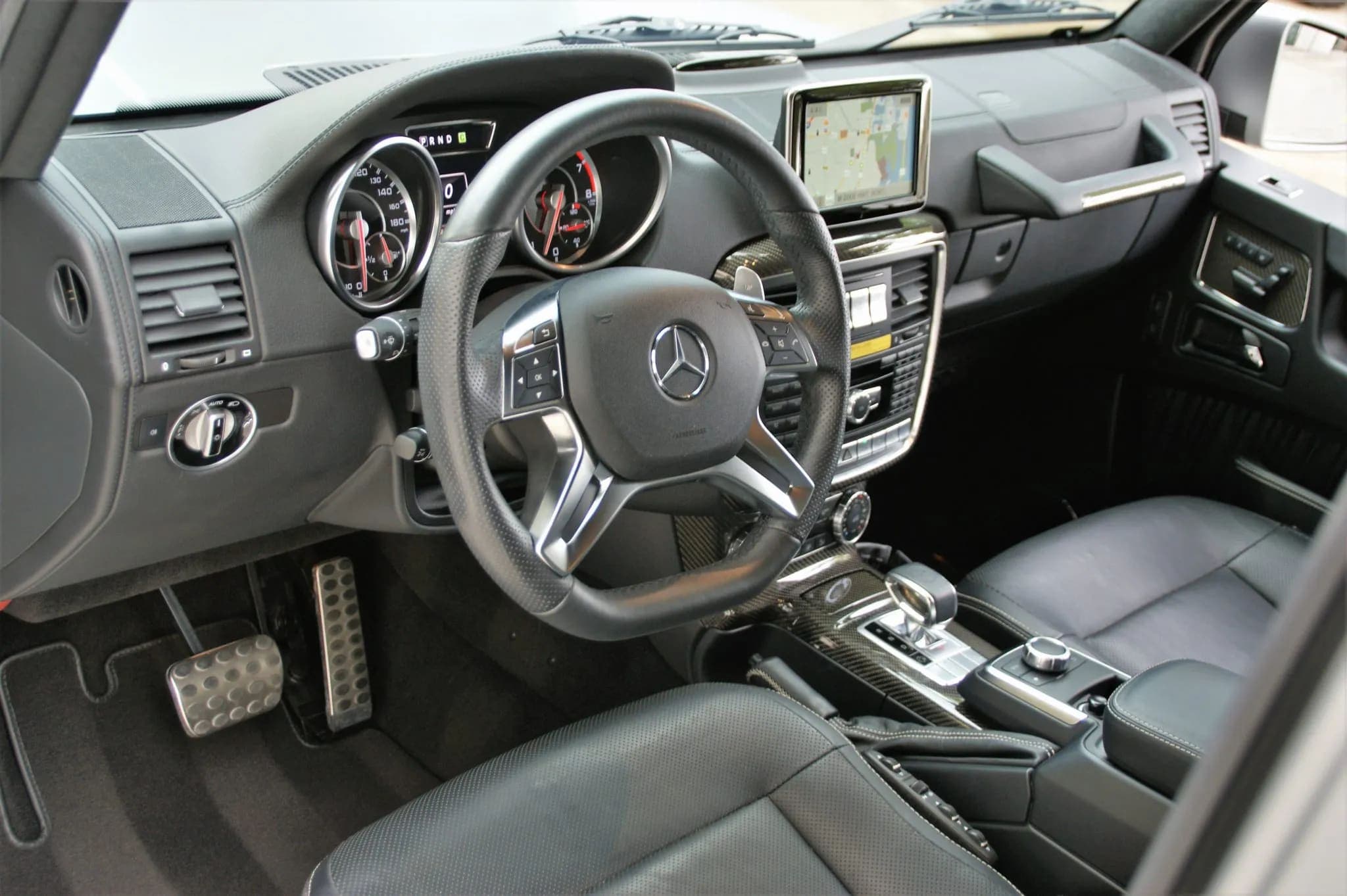2015 Mercedes-Benz G63 AMG, view