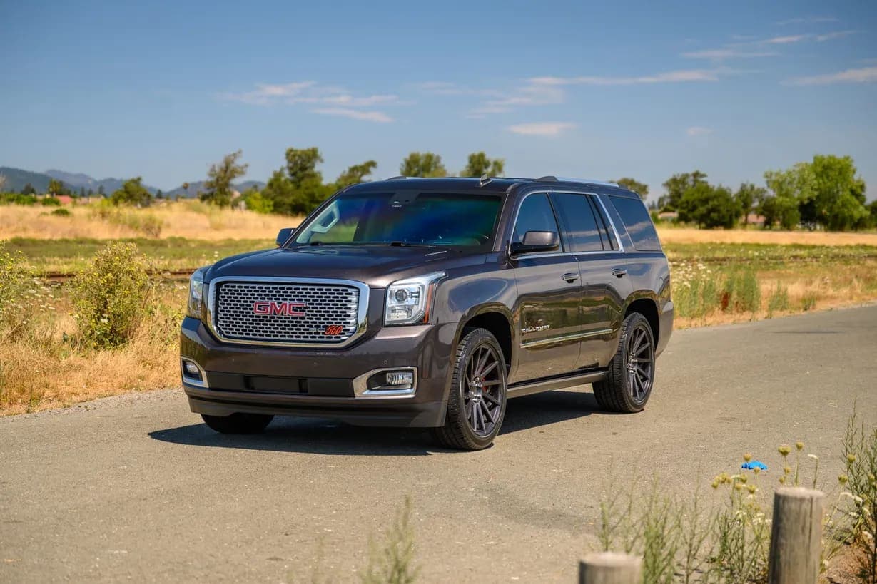 2017 GMC Yukon Denali Callaway SC560 | 64,000 Miles | Supercharged V8 | 560 HP | Premium Luxury SUV exterior